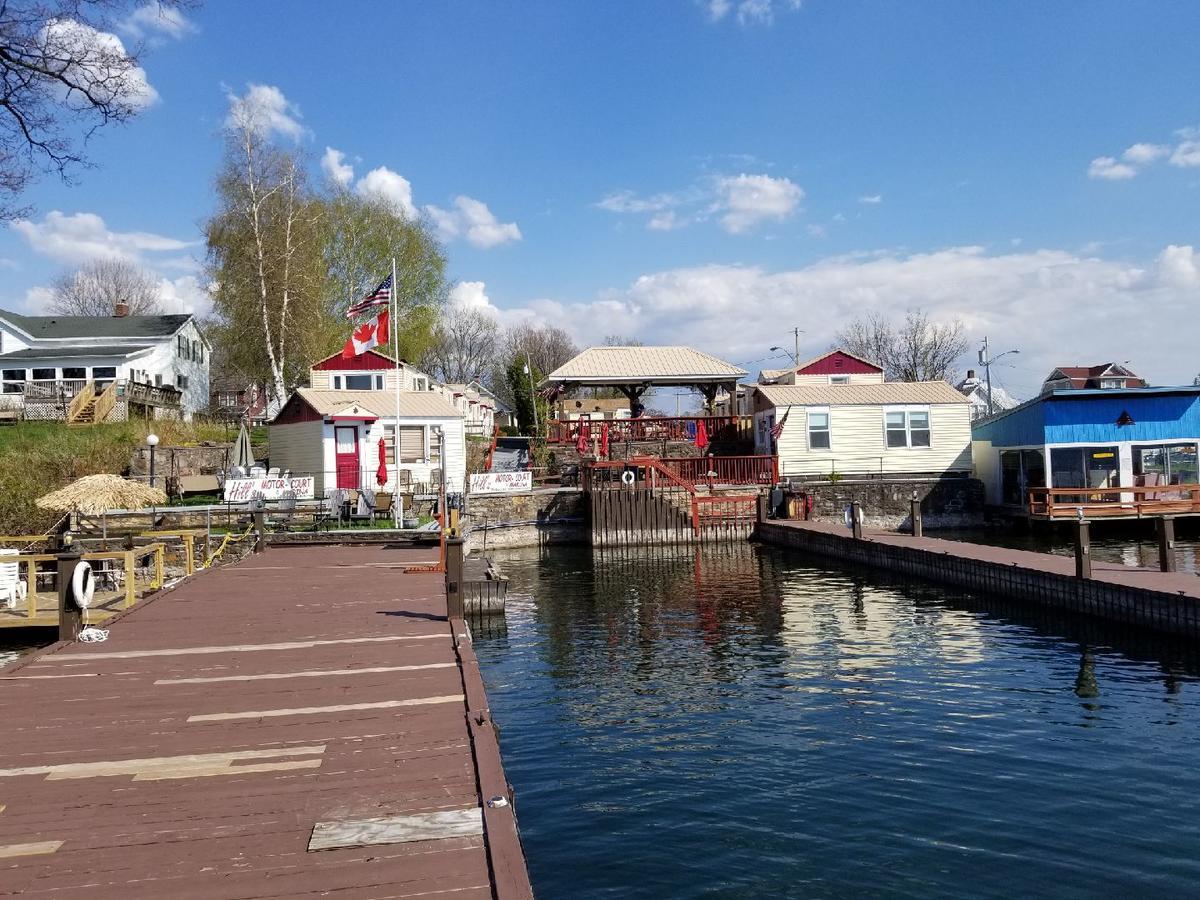 Hills Motor Court & Marina Motel Alexandria Bay Dış mekan fotoğraf